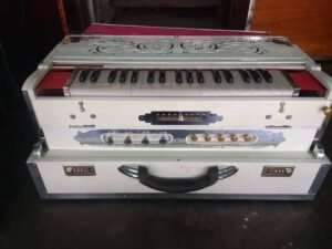 Harmonium 3 Line 9 Scale Changer Palitan 3 Line , 37 Reeds, 440hz