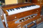 The Perfect 2.5 Octave Harmonium for Kirtan, Harinam & more! Rich Sound, Top Quality Reeds - Small Portable